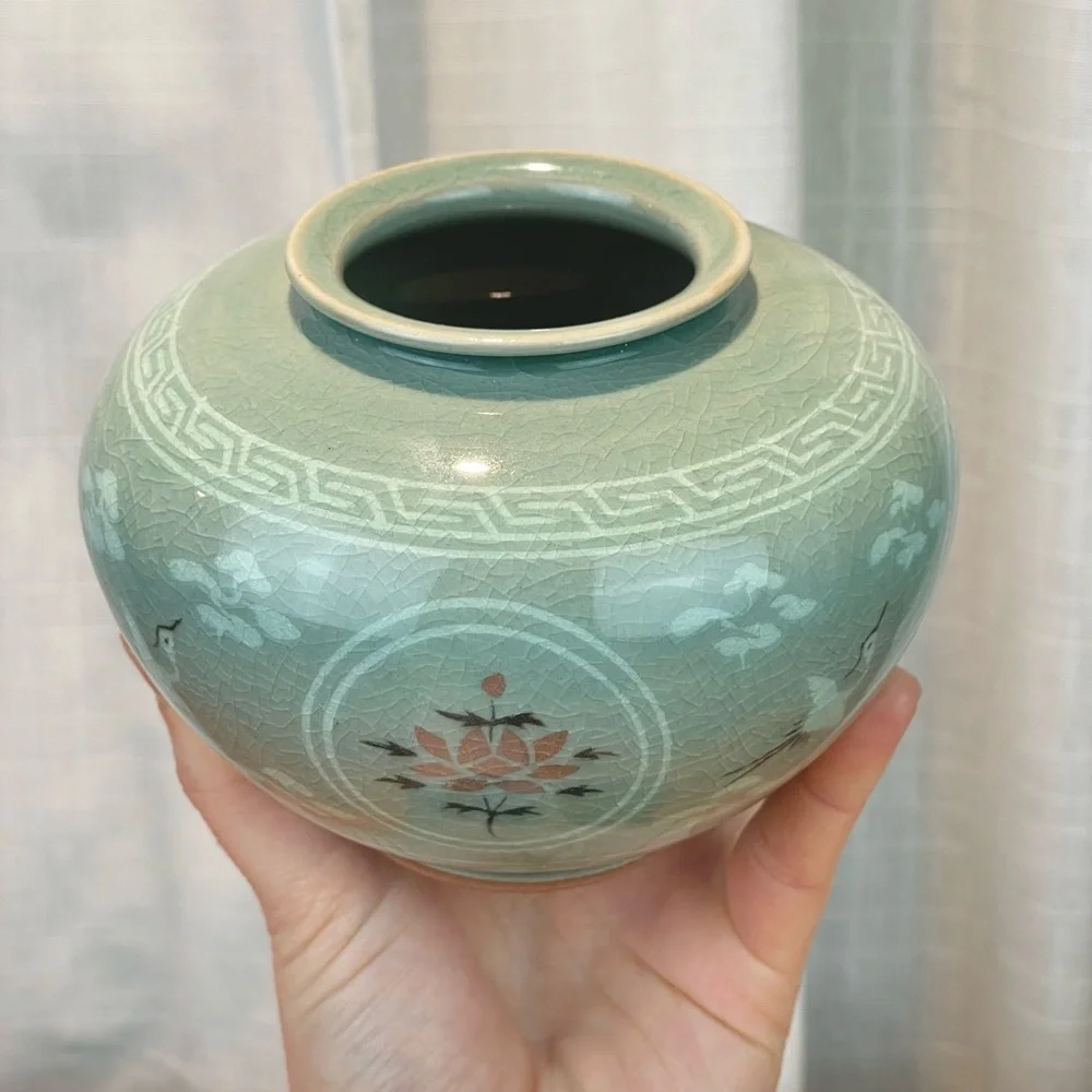 Korean Celadon Vase 4" Tall Bulbous Jar with Red Flowers Crane Decoration Sage - Picture 7 of 16